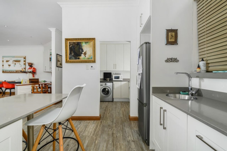 1 Bedroom Property for Sale in Summerstrand Eastern Cape